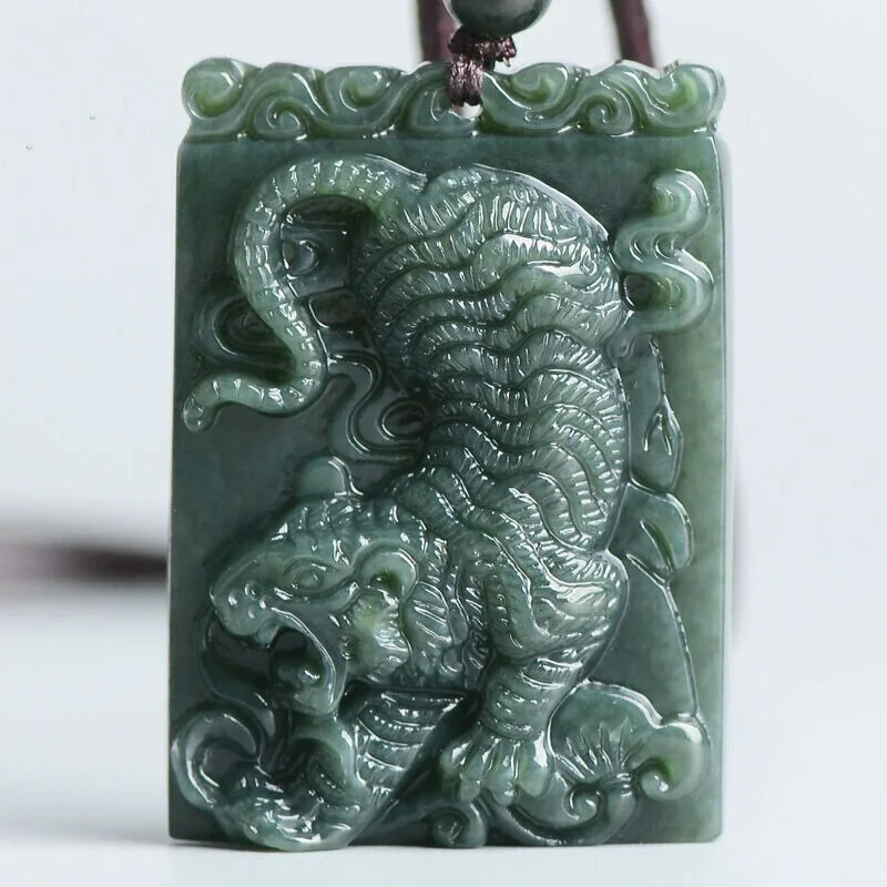 Natural Jade Pendant Hand Carved Jadeite Necklace Women Pendants Charm Jewelry Necklace Fashion Accessories
Natural Jade Pendant Hand Carved Jadeite Necklace Women Pendants Charm Jewelry Necklace Fashion Accessories