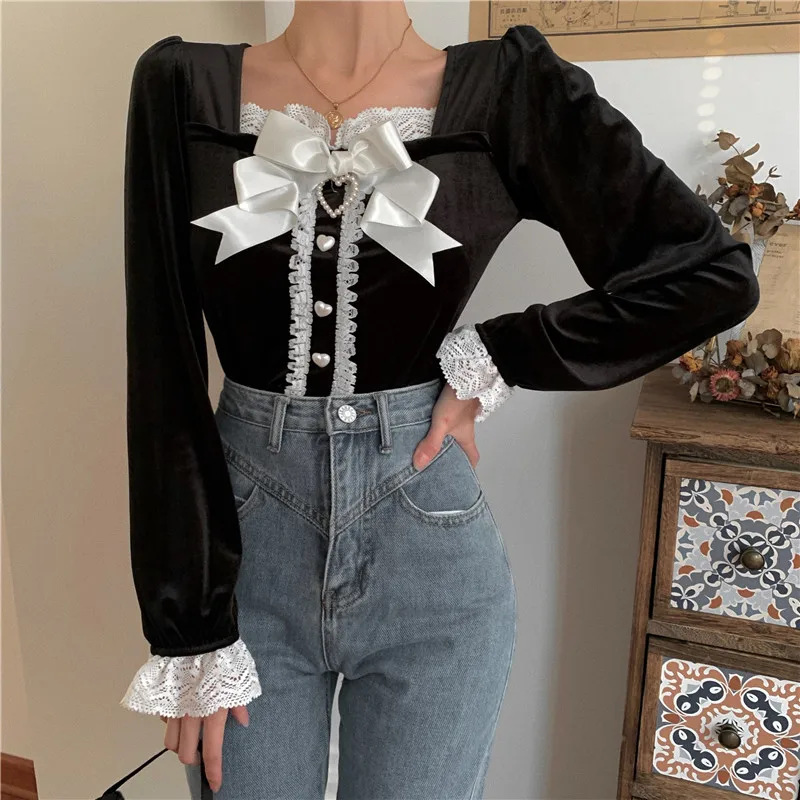Women Velour Blouse Lace Parchwork Pullover Sweet Bowknot Square Collar Shirt Korean 2021 Autumn Winter Blusas
Women Velour Blouse Lace Parchwork Pullover Sweet Bowknot Square Collar Shirt Korean 2021 Autumn Winter Blusas