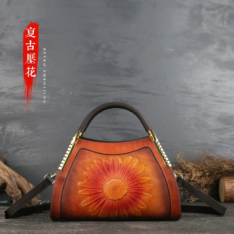 Head Layer Cowhide Sunflower Embossed Leather Fashion Trend Women Bags Classic High-Capacity Totem Retro Shoulder Bag
Head Layer Cowhide Sunflower Embossed Leather Fashion Trend Women Bags Classic High-Capacity Totem Retro Shoulder Bag