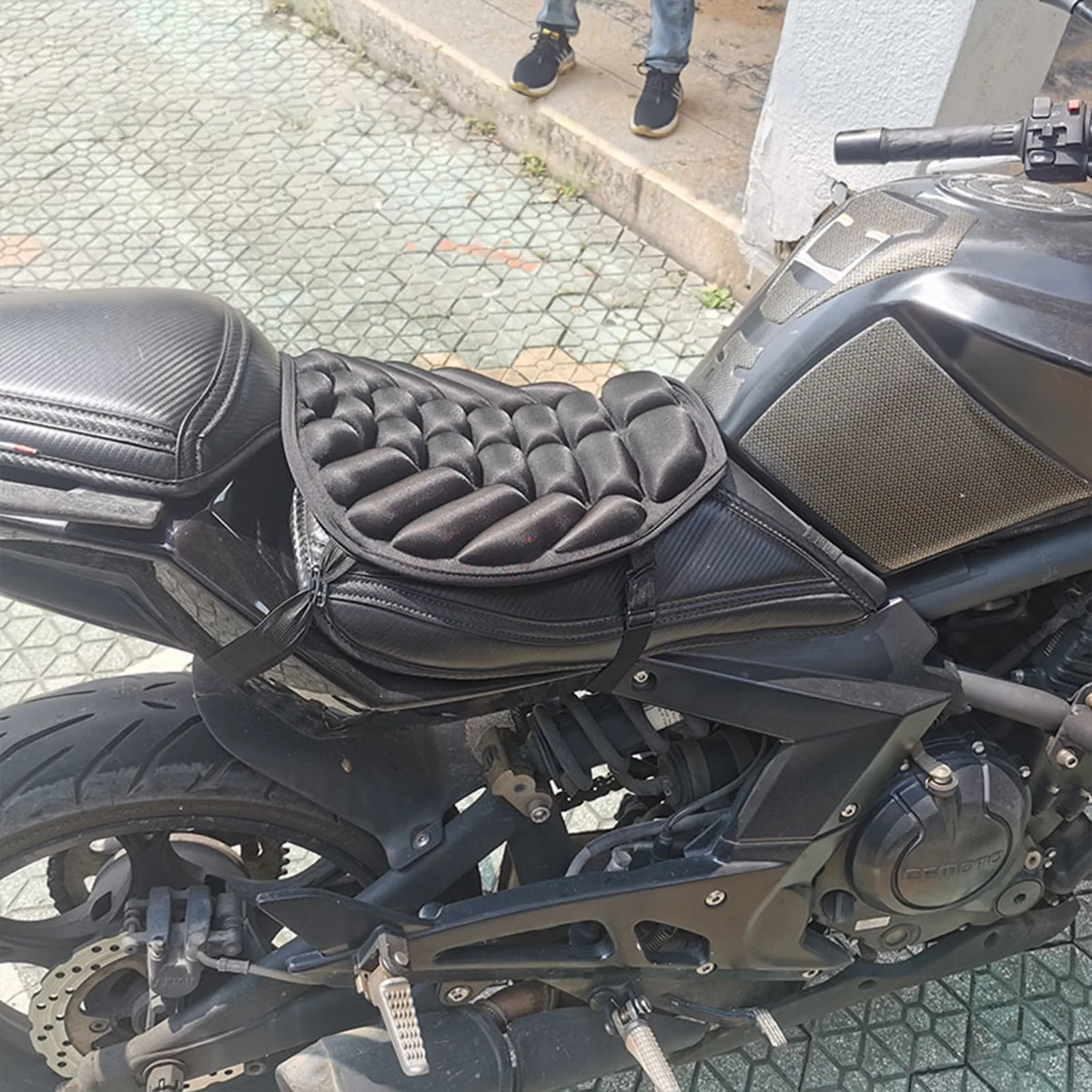 Подушка для мотоциклетного сиденья, комфортная подушка для сиденья из ТПУ, снижение давления, воздушная подушка с 3D 
Подушка для мотоциклетного сиденья, комфортная подушка для сиденья из ТПУ, снижение давления, воздушная подушка с 3D