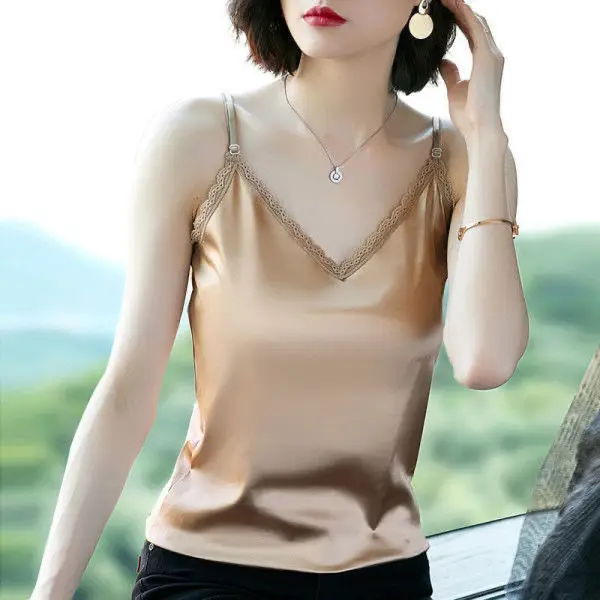 2021 Women Summer Satin Tank Top Sexy V Neck Slim Basic Tops Casual Vest Lace Camisole Tops Plus Size Female Thin Vest Tops X53
2021 Women Summer Satin Tank Top Sexy V Neck Slim Basic Tops Casual Vest Lace Camisole Tops Plus Size Female Thin Vest Tops X53
