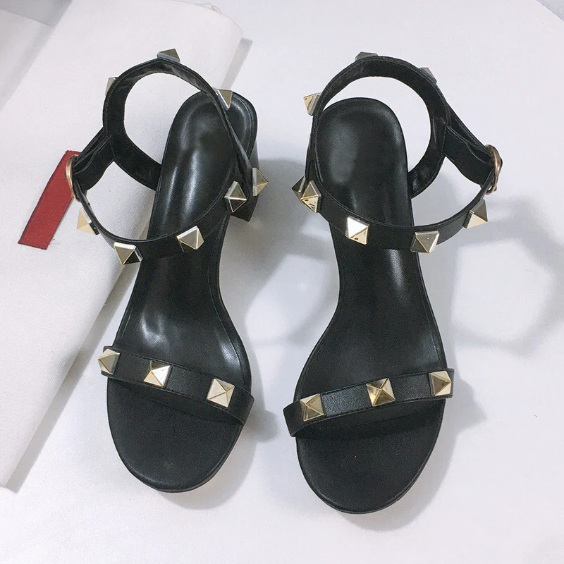 Ollymurs 2021 Women Sandals Summer Sandals High Heels Rivet Women Shoes Fashion Shoes Woman Leaky Toes Sandals Genuine Leather
Ollymurs 2021 Women Sandals Summer Sandals High Heels Rivet Women Shoes Fashion Shoes Woman Leaky Toes Sandals Genuine Leather