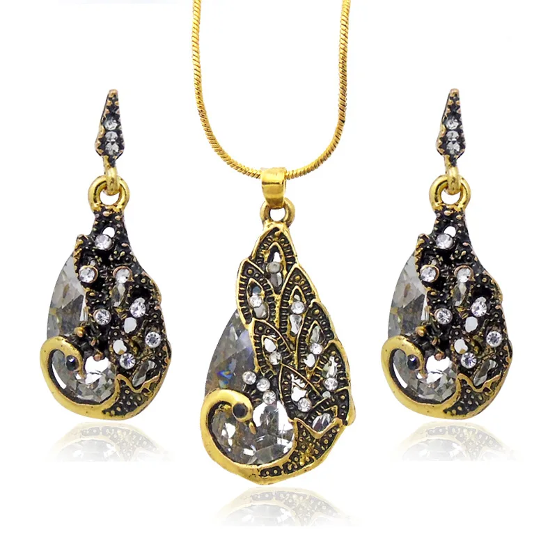 DSHOU90 Fashion popular peacock jewelry woman simple animal necklace earrings set bridal jewelry party set
DSHOU90 Fashion popular peacock jewelry woman simple animal necklace earrings set bridal jewelry party set