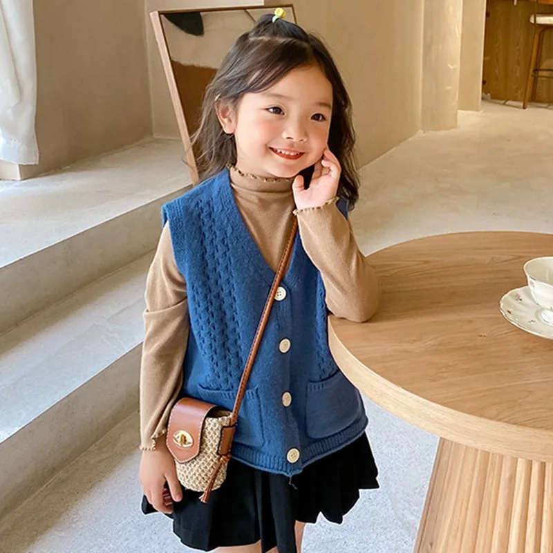 Girls' Korean Style Cardigan Vest Children's Hollow Pocket Knitted Waistcoat Sleeveless Jacket New Style 
Girls' Korean Style Cardigan Vest Children's Hollow Pocket Knitted Waistcoat Sleeveless Jacket New Style