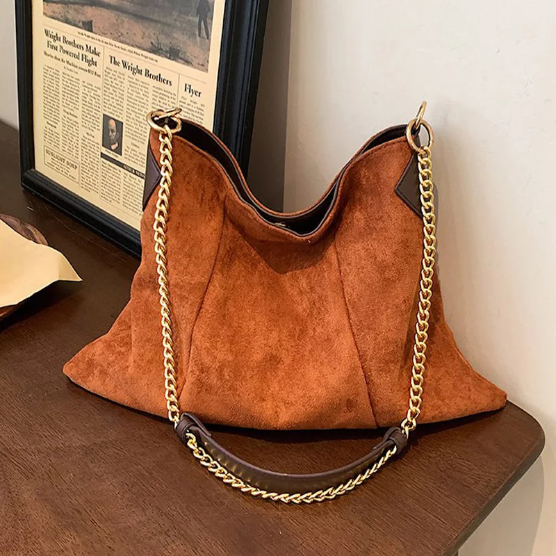 Матовая Ретро сумка через плечо с цепочкой 2021 осень и зима новая сумка для покупок дизайнерская классическая простая мягкая сумка-мессендж...
Матовая Ретро сумка через плечо с цепочкой 2021 осень и зима новая сумка для покупок дизайнерская классическая простая мягкая сумка-мессендж...