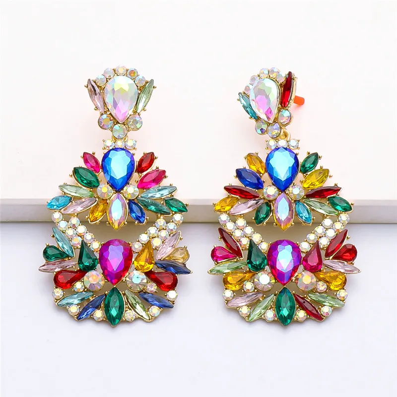 Новый дизайн длинные металлические красочные хрустальные висячие серьги высокого качества Модные Стразы ювелирные изделия Аксессуары для...
Новый дизайн длинные металлические красочные хрустальные висячие серьги высокого качества Модные Стразы ювелирные изделия Аксессуары для...