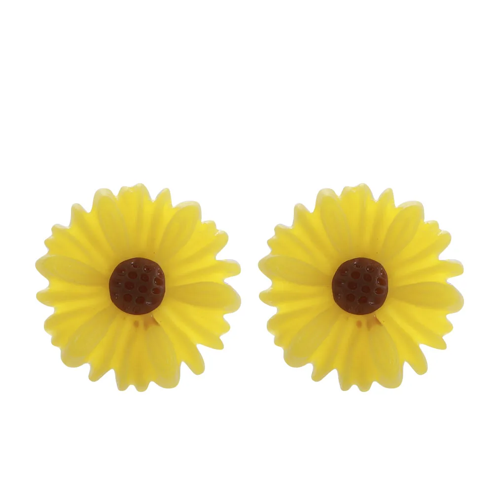 Little Daisy Fresh Mini Stud Earrings Student Five-pointed Star Earrings Women Simple Fashion Wedding Jewelry Accessories
Little Daisy Fresh Mini Stud Earrings Student Five-pointed Star Earrings Women Simple Fashion Wedding Jewelry Accessories
