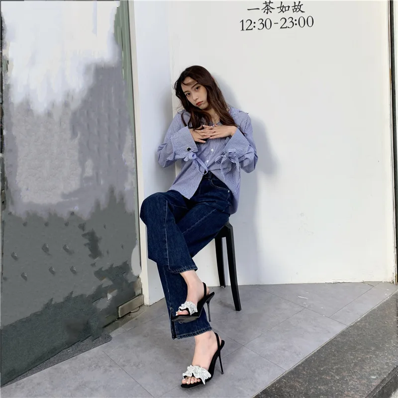 New crystal high heel shoes with square head and diamond sandals 
New crystal high heel shoes with square head and diamond sandals