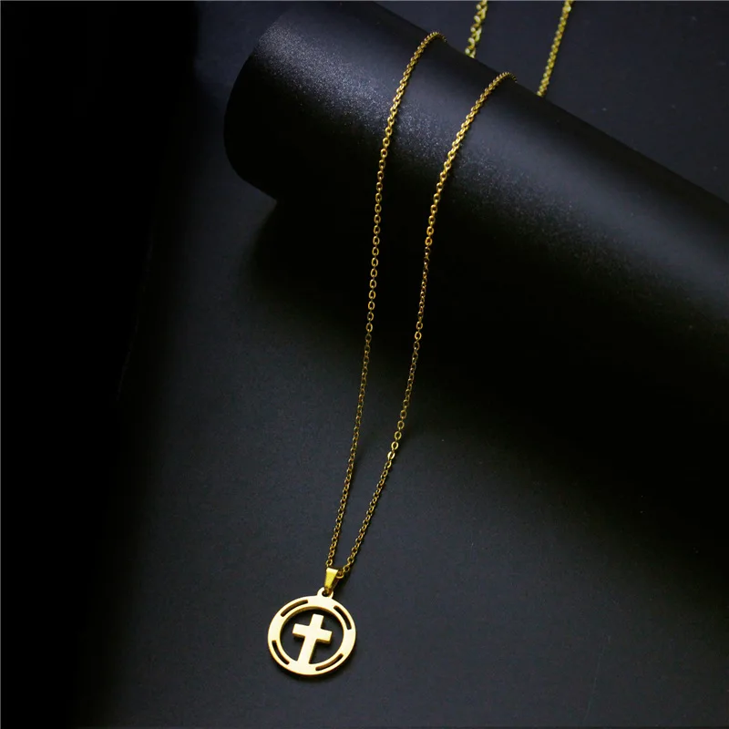 2021 New Stainless Steel Cross Round Pendant Necklaces for Women Hollow Rudder Necklace Jewelry Gift Accessories Wholesale
2021 New Stainless Steel Cross Round Pendant Necklaces for Women Hollow Rudder Necklace Jewelry Gift Accessories Wholesale