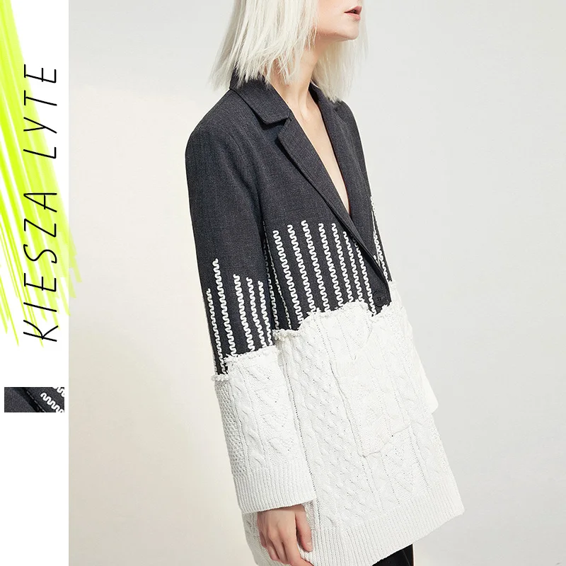 Loose Fit Gray Cotrast Color Split Knitting Jacket New Lapel Long Sleeve Women Coat Fashion Tide Spring Autumn 2021 blazer
Loose Fit Gray Cotrast Color Split Knitting Jacket New Lapel Long Sleeve Women Coat Fashion Tide Spring Autumn 2021 blazer