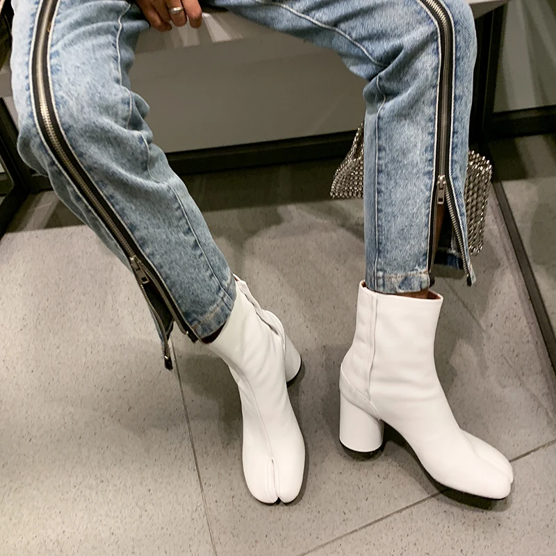 Genuine leather Women Ankle Boots high Heels Boots strange toes Party Dancing Casual Shoes Woman autumn Winter Short Boots
Genuine leather Women Ankle Boots high Heels Boots strange toes Party Dancing Casual Shoes Woman autumn Winter Short Boots