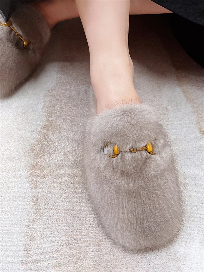 2021 New European Station Baotou Plush Slippers Women Wear Fashionable And Versatile Flat Bottom Mink Fur Slippers
2021 New European Station Baotou Plush Slippers Women Wear Fashionable And Versatile Flat Bottom Mink Fur Slippers