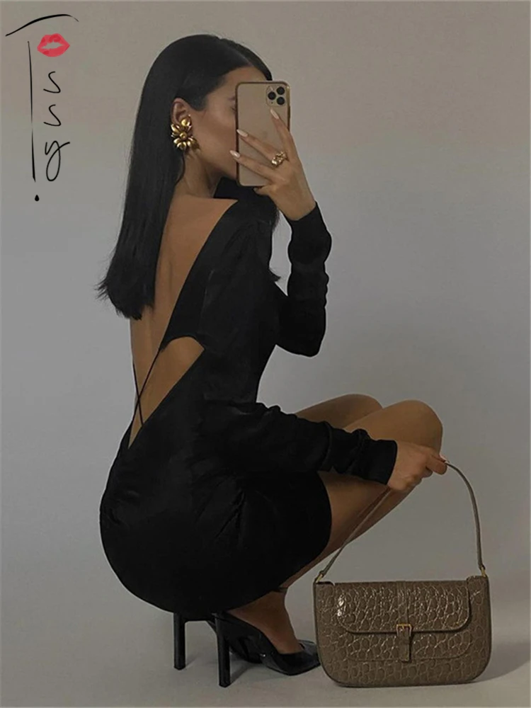 Женское вечернее платье с открытой спиной, с длинным рукавом 
Женское вечернее платье с открытой спиной, с длинным рукавом