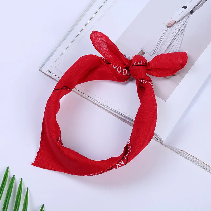 Bohemian Print Bandana Hair Bands for Girls Women Cotton Square Headscarf Custom LOGO Bandana Wholesale Hair Accessories
Bohemian Print Bandana Hair Bands for Girls Women Cotton Square Headscarf Custom LOGO Bandana Wholesale Hair Accessories