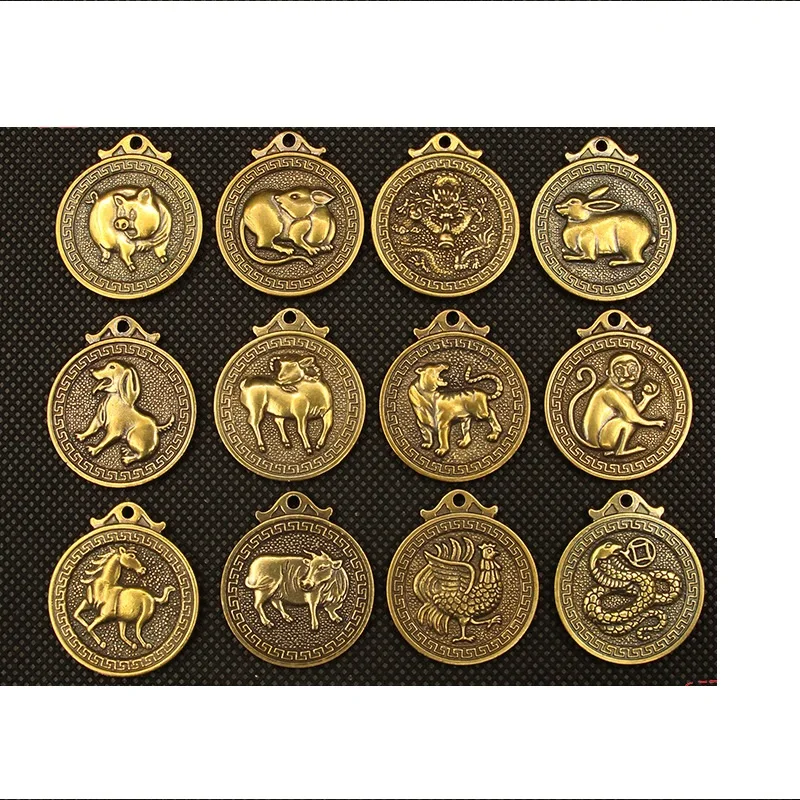 Китайские зодиаки Животные Ретро латунные золотые монеты брелок кольцо подвеска орнамент древняя миниатюрная Установка Подвеска для ключ...
Китайские зодиаки Животные Ретро латунные золотые монеты брелок кольцо подвеска орнамент древняя миниатюрная Установка Подвеска для ключ...
