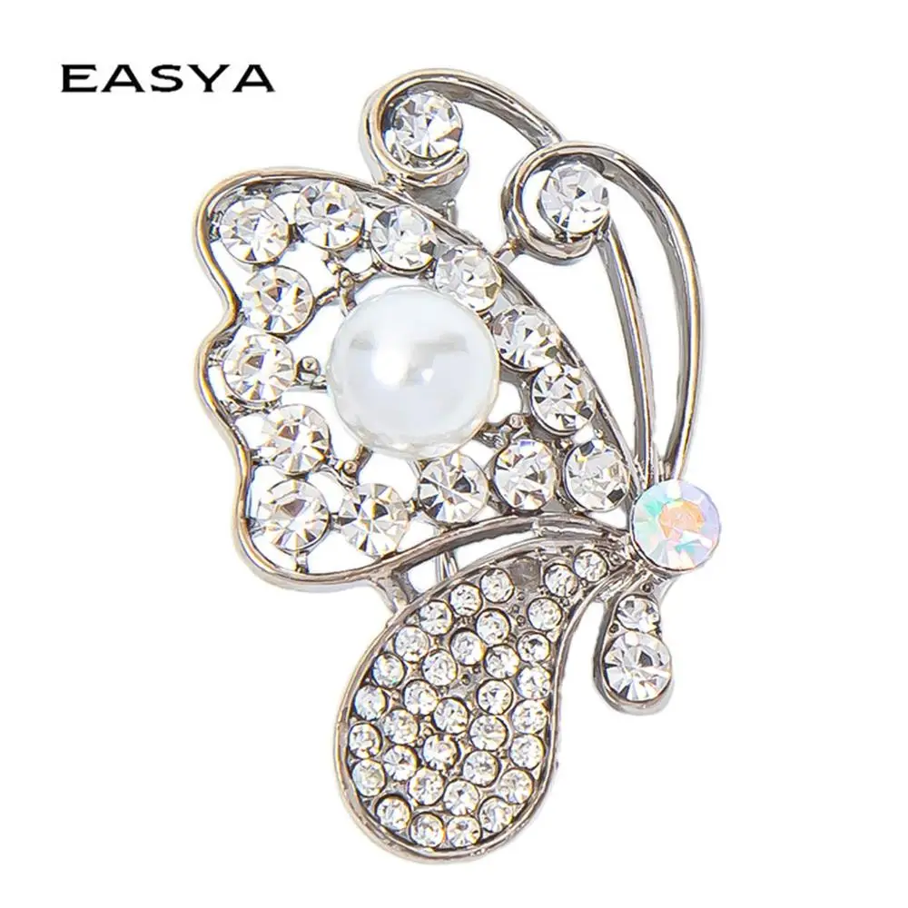

Butterfly Brooches Metal Crystal Rhinestones Cutout Brooch Animal Pins Banquet Wedding Bouquet Brooch Gifts High Quality