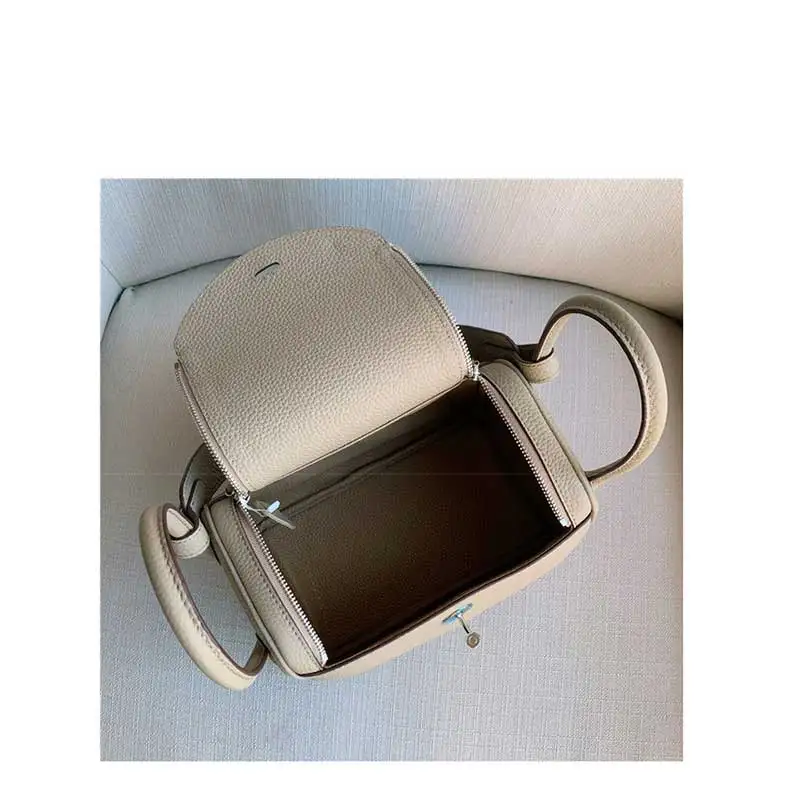 Cow Leather Doctor Bag Female Lindy Bag Portable Big Dumplings Shoulder Female Bag handbag women
Cow Leather Doctor Bag Female Lindy Bag Portable Big Dumplings Shoulder Female Bag handbag women