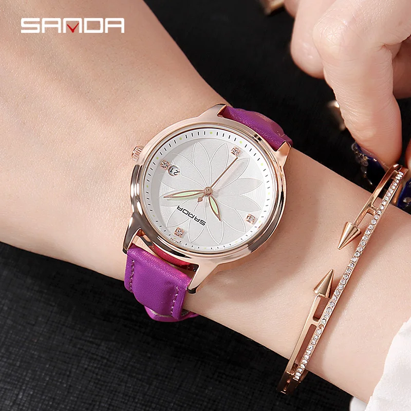 SANDA P219 Mode Dames Polshorloge Vrouwen Romantische Bloem Lederen Quartz Vrouwen Horloges Top Brand Luxe Relogio Faminino
SANDA P219 Mode Dames Polshorloge Vrouwen Romantische Bloem Lederen Quartz Vrouwen Horloges Top Brand Luxe Relogio Faminino