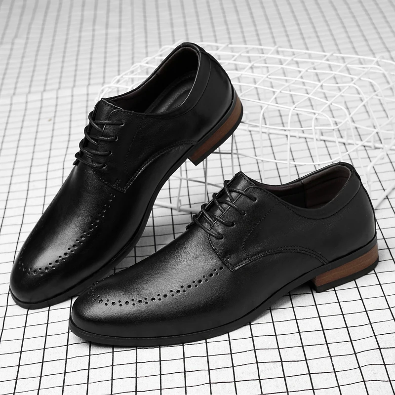 2020 Genuine Leather Shoes Breathable Business Casual Men's Shoes Size 37-48 Man Formal Dress Casual Shoes Men Sneakers %
2020 Genuine Leather Shoes Breathable Business Casual Men's Shoes Size 37-48 Man Formal Dress Casual Shoes Men Sneakers %
