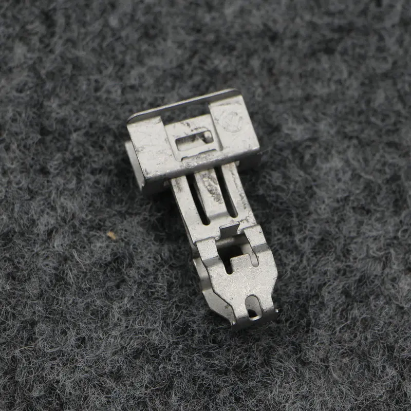 Применим к Passat b8l A-pillar trim, зажим для панели, железная застежка, оригинальная
Применим к Passat b8l A-pillar trim, зажим для панели, железная застежка, оригинальная