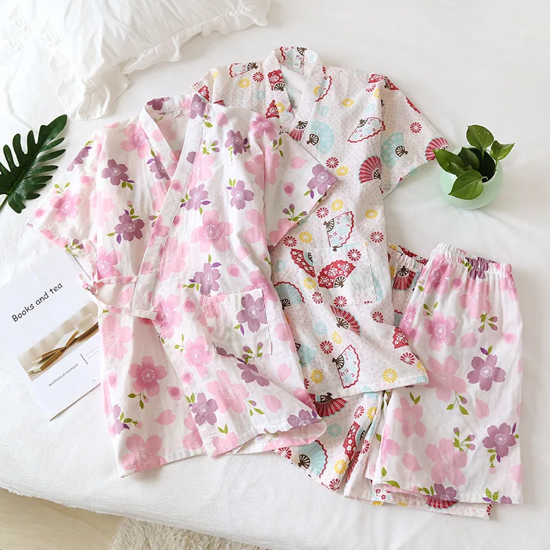 Summer Women Pajamas Cotton Gauze Japan Kimono Bathrobe Sleepwear Set Lace-up Short Sleeve with Shorts Loose Comfy Home Clothes
Summer Women Pajamas Cotton Gauze Japan Kimono Bathrobe Sleepwear Set Lace-up Short Sleeve with Shorts Loose Comfy Home Clothes