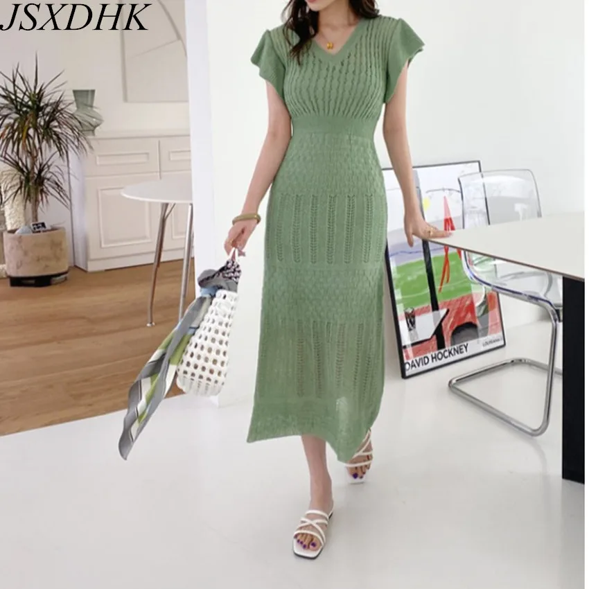 2021 New Summer Korean Sweater Long Dress Chic Elegant Women V Neck Butterfly Sleeve Knitted Hollow Out Elastic Slim Waist Dress
2021 New Summer Korean Sweater Long Dress Chic Elegant Women V Neck Butterfly Sleeve Knitted Hollow Out Elastic Slim Waist Dress