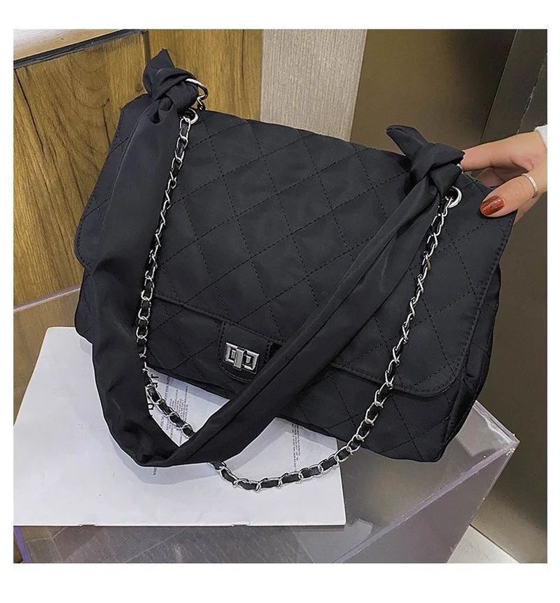 New Style 2021 Autumn and Winter High Quality Ladies Large Bag Large Capacity Nylon Messenger Bag Rhombus Chain Bag Shoulder Bag
New Style 2021 Autumn and Winter High Quality Ladies Large Bag Large Capacity Nylon Messenger Bag Rhombus Chain Bag Shoulder Bag