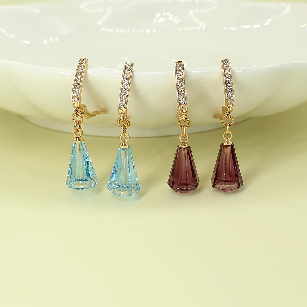 Trendy Beauty Delicate Crystal Pendant Zircon Stud Earrings For Women Girls Fashion Elegant Wedding Birthday Daily Wear Jewelry
Trendy Beauty Delicate Crystal Pendant Zircon Stud Earrings For Women Girls Fashion Elegant Wedding Birthday Daily Wear Jewelry