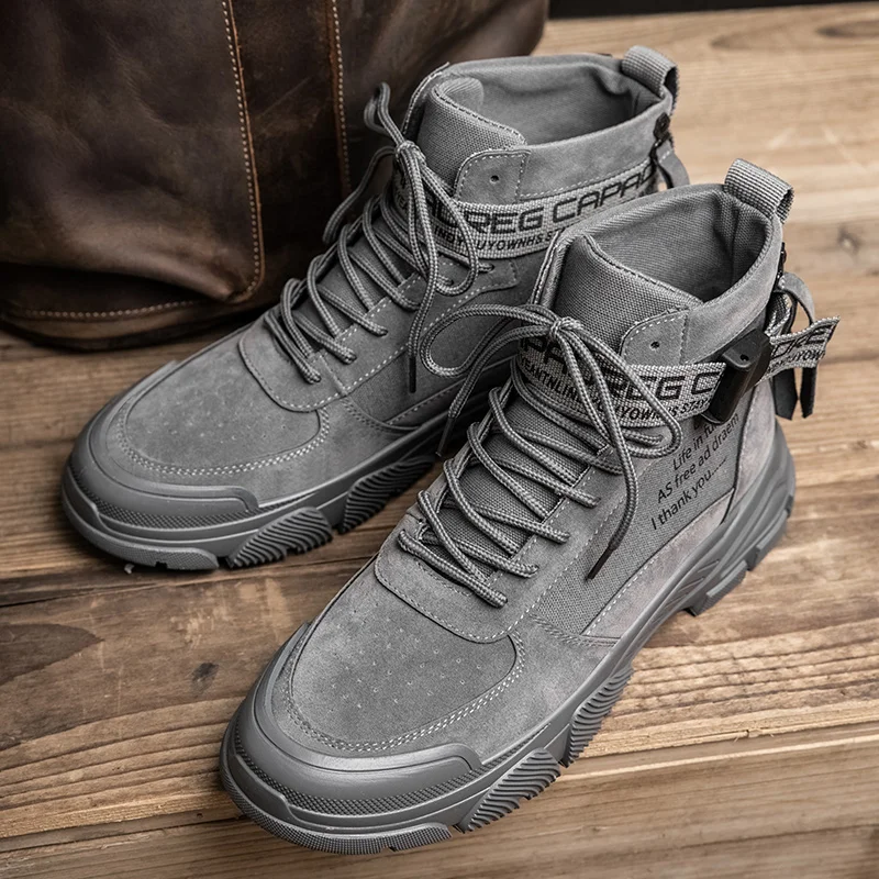 CYYTL New Men High Top Casual Boots Thick Tooling Shoes Winter Outdoor Ankle Warm Work Platform Leather Botas Chaussure Homme
CYYTL New Men High Top Casual Boots Thick Tooling Shoes Winter Outdoor Ankle Warm Work Platform Leather Botas Chaussure Homme