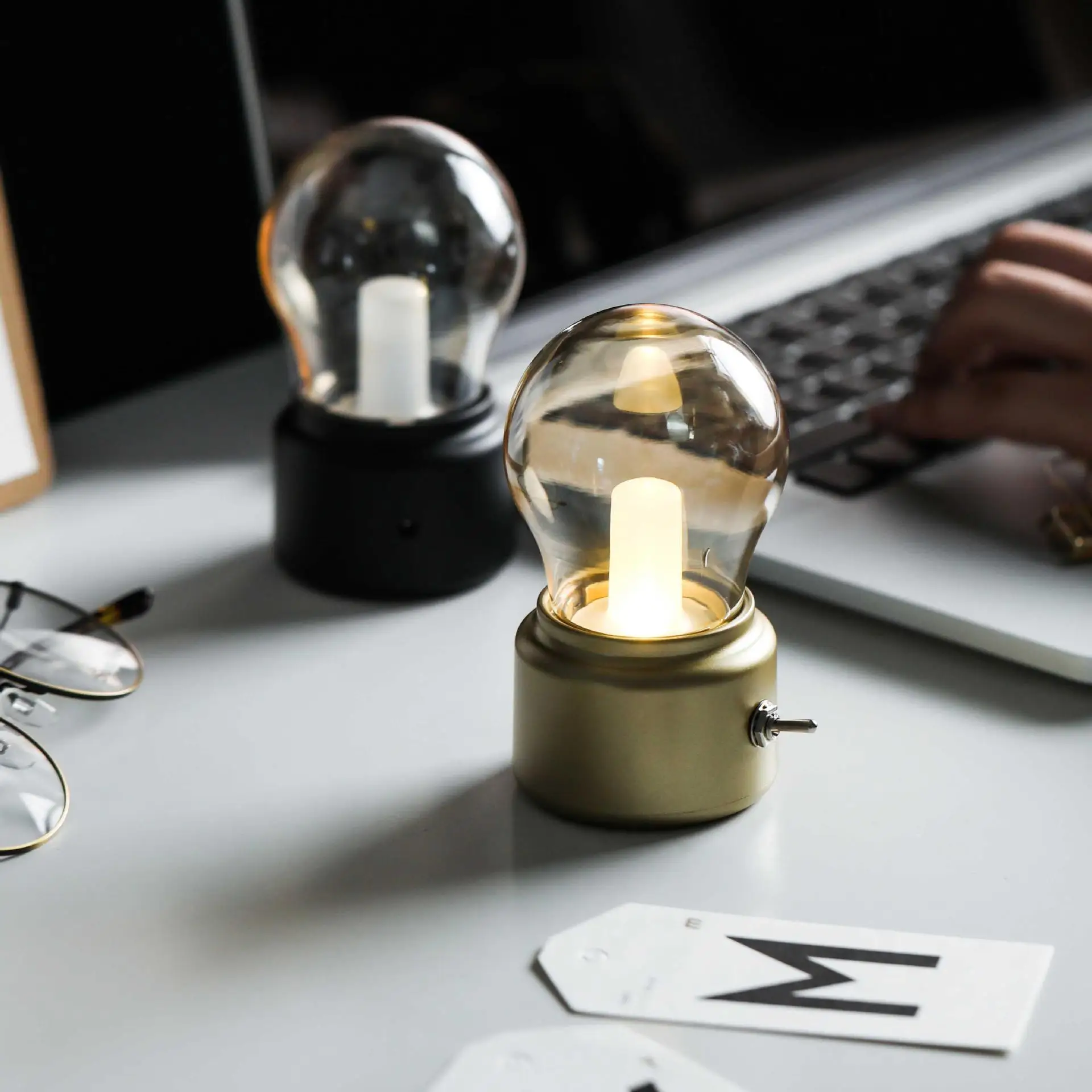 Creative led retro charging night light USB rechargeable bedside bedroom mini dormitory table lamp bulb atmosphere lamp
Creative led retro charging night light USB rechargeable bedside bedroom mini dormitory table lamp bulb atmosphere lamp