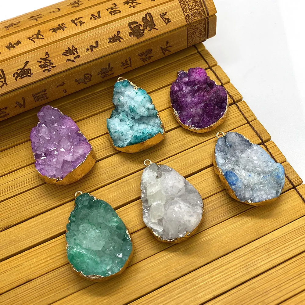 Natural Stone Pendant Irregular Drop Shape Color Crystal Gold Edging DIY Production Trend Jewelry Accessories Holiday Gifts
Natural Stone Pendant Irregular Drop Shape Color Crystal Gold Edging DIY Production Trend Jewelry Accessories Holiday Gifts