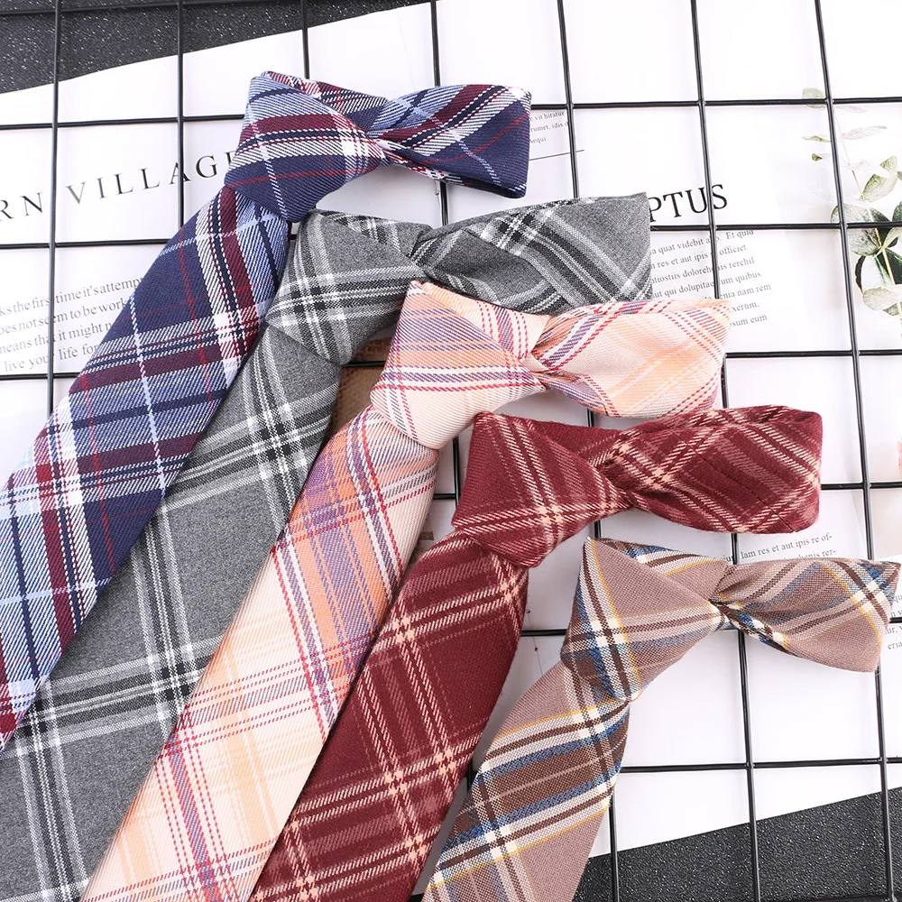 JK same grid small object hand tie men's and women's student shirt suit plaid skirt matching wholesale and spot direct supply
JK same grid small object hand tie men's and women's student shirt suit plaid skirt matching wholesale and spot direct supply