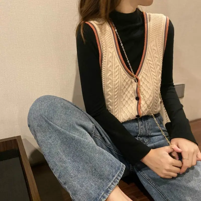 Women Sweater Vest V-neck Sweaters Autumn Winter Korean Slim Pullover Women Basic Tops Casual Soft Knit Sweater Soft Warm Jumper
Women Sweater Vest V-neck Sweaters Autumn Winter Korean Slim Pullover Women Basic Tops Casual Soft Knit Sweater Soft Warm Jumper