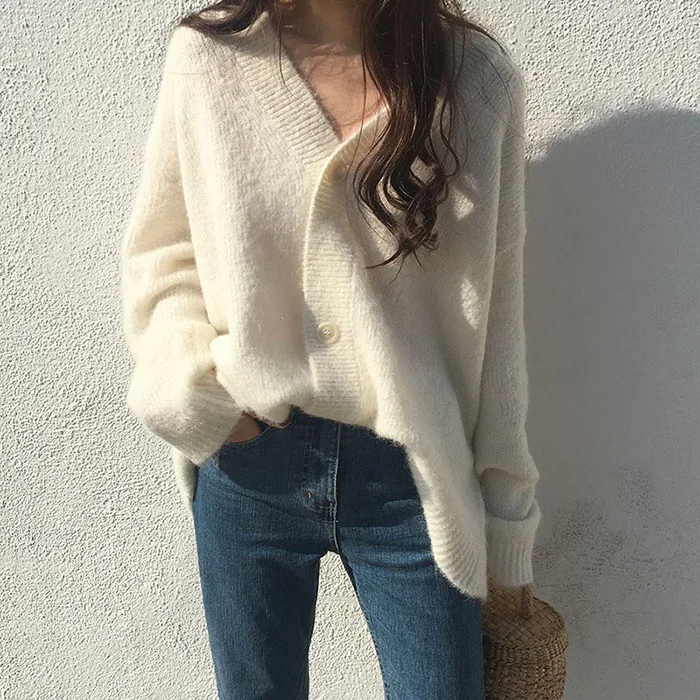 Женский однобортный Кардиган, повседневный Свободный вязаный джемпер с V-образным вырезом и длинными рукавами, зима 2021
Женский однобортный Кардиган, повседневный Свободный вязаный джемпер с V-образным вырезом и длинными рукавами, зима 2021