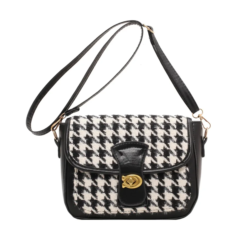 Trend Of New Fund Of 2021 Autumn Winters Western Style Texture Small Fang Fashion Inclined Female Plover Single Shoulder Bag
Trend Of New Fund Of 2021 Autumn Winters Western Style Texture Small Fang Fashion Inclined Female Plover Single Shoulder Bag