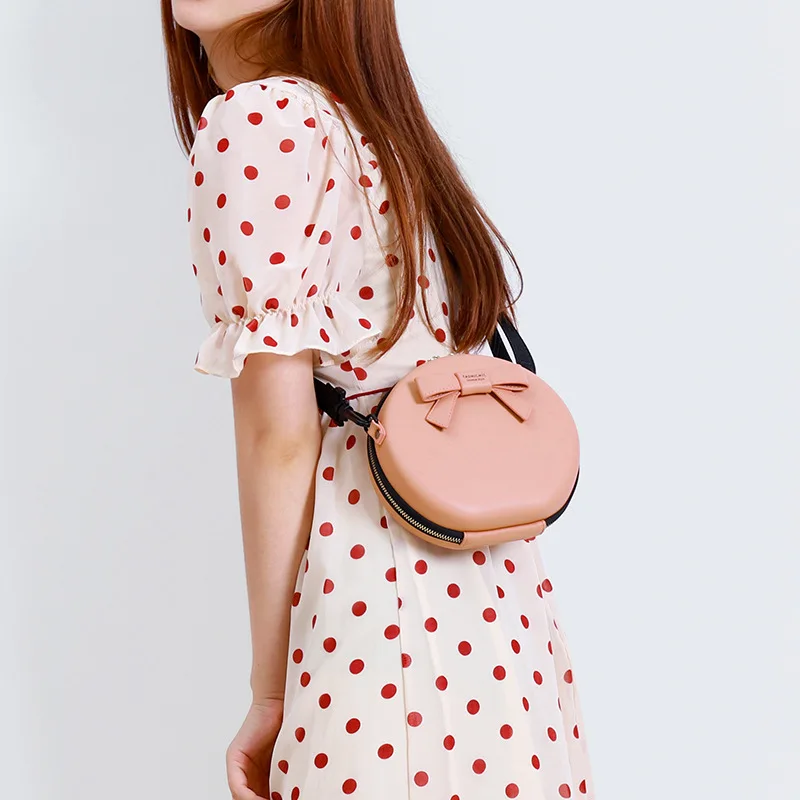 Новая круглая дизайнерская модная женская наплечная сумка, кожаные женские сумки через плечо, Женский кошелек, Женская круглая сумка
Новая круглая дизайнерская модная женская наплечная сумка, кожаные женские сумки через плечо, Женский кошелек, Женская круглая сумка