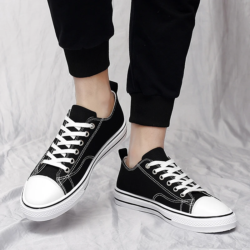 New couple casual shoes comfortable lining breathable canvas shoes casual lace-up shoes large size
New couple casual shoes comfortable lining breathable canvas shoes casual lace-up shoes large size