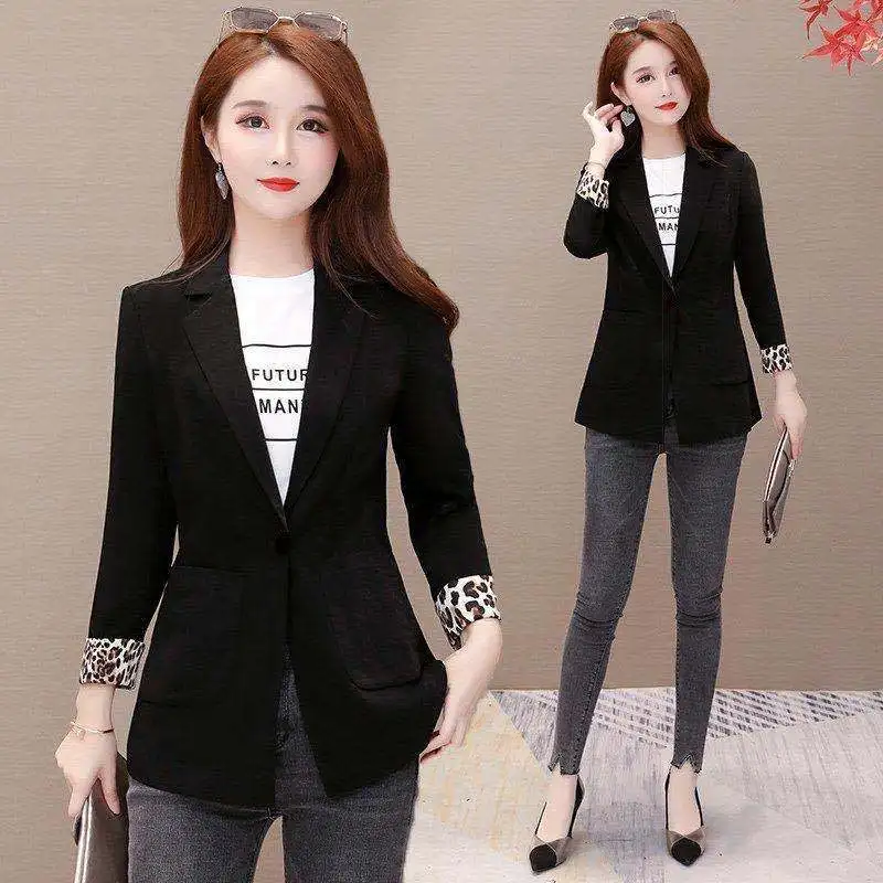 Black blazer 2020 new women's spring and autumn one button slim large short net red suit
Black blazer 2020 new women's spring and autumn one button slim large short net red suit