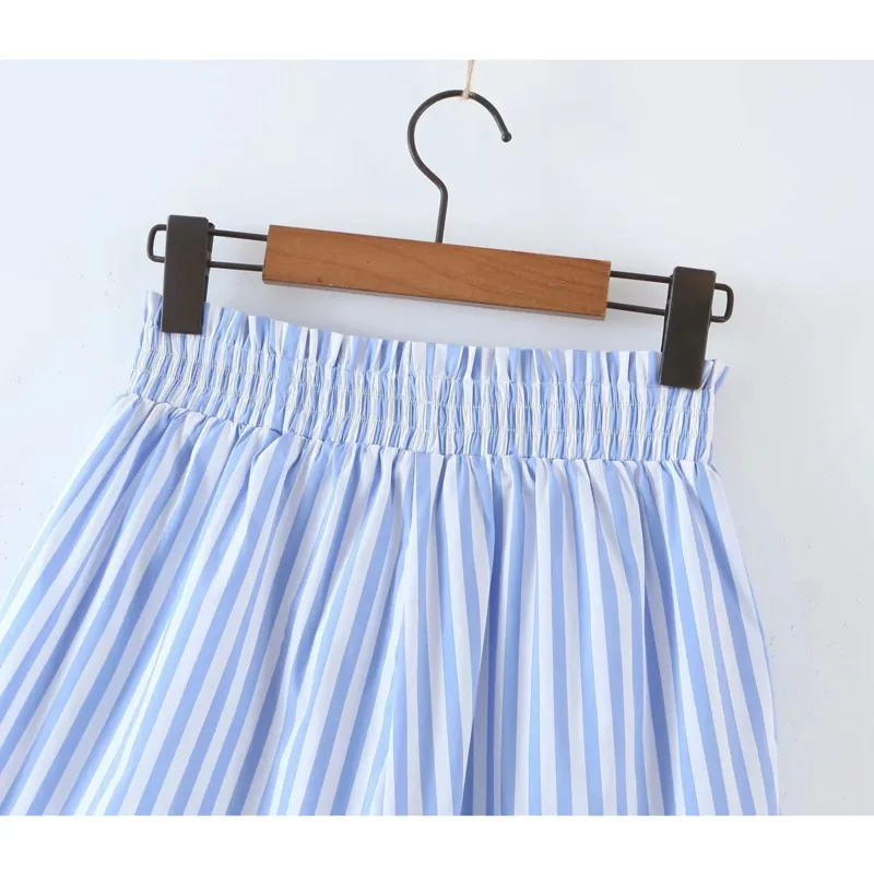 DEAT 2021 New Women Fashion Loose Stripes Patchwork Single Breasted Shirt And High Elastic Waist Shorts Summer Autumn 7E2243
DEAT 2021 New Women Fashion Loose Stripes Patchwork Single Breasted Shirt And High Elastic Waist Shorts Summer Autumn 7E2243