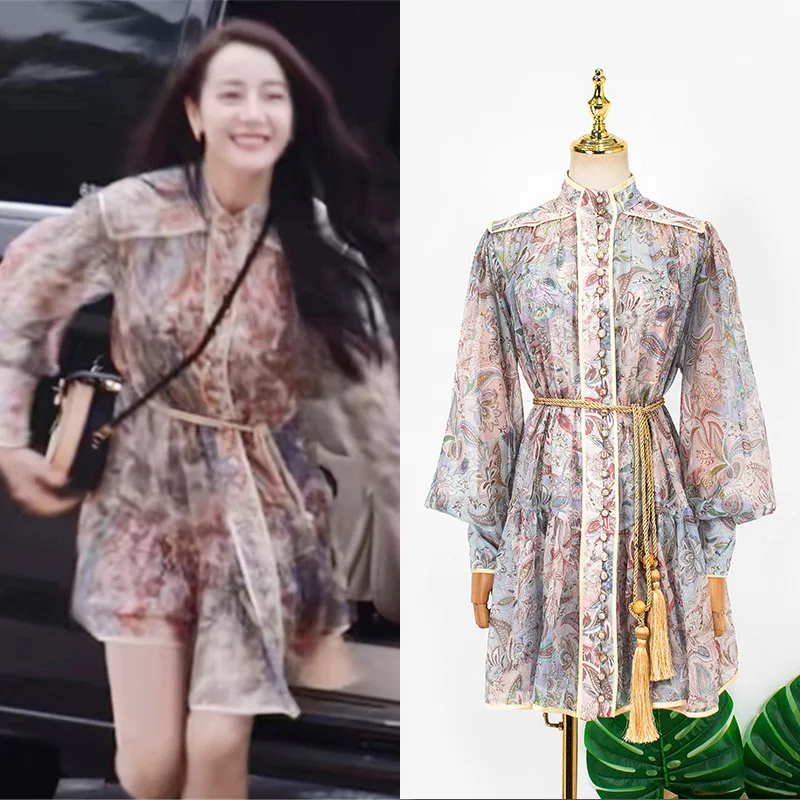 Женское летнее мини-платье с длинным рукавом и цветочным принтом
Женское летнее мини-платье с длинным рукавом и цветочным принтом