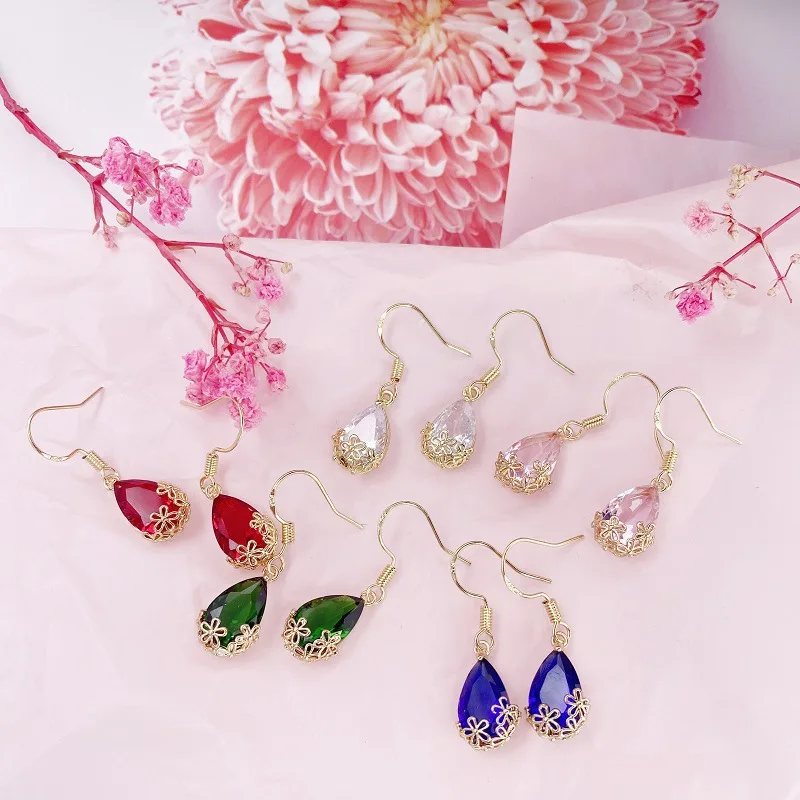 ALLNEWME Dainty Multi Coloured Water Drop CZ Zircon Earring for Women Gold Color Alloy Floral Hanging Dangle Earrings Jewellery
ALLNEWME Dainty Multi Coloured Water Drop CZ Zircon Earring for Women Gold Color Alloy Floral Hanging Dangle Earrings Jewellery