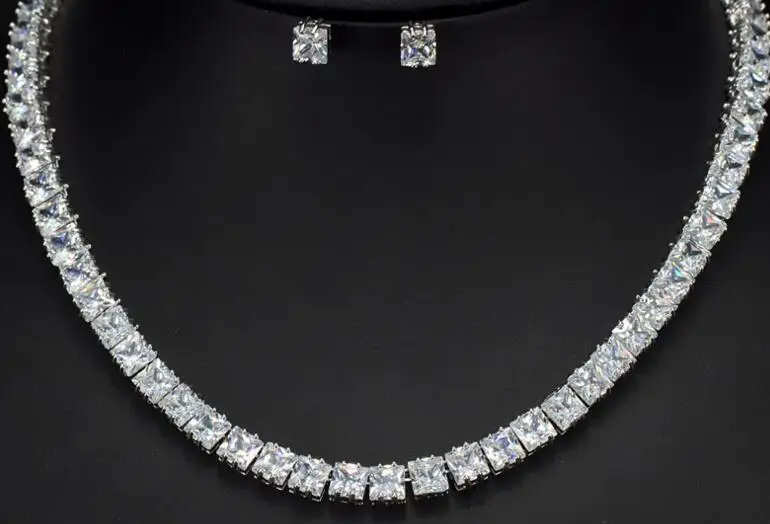 VV02 925 Silver Lady Necklace Party Birthday Wedding Zircon Lady Necklace Gift
VV02 925 Silver Lady Necklace Party Birthday Wedding Zircon Lady Necklace Gift