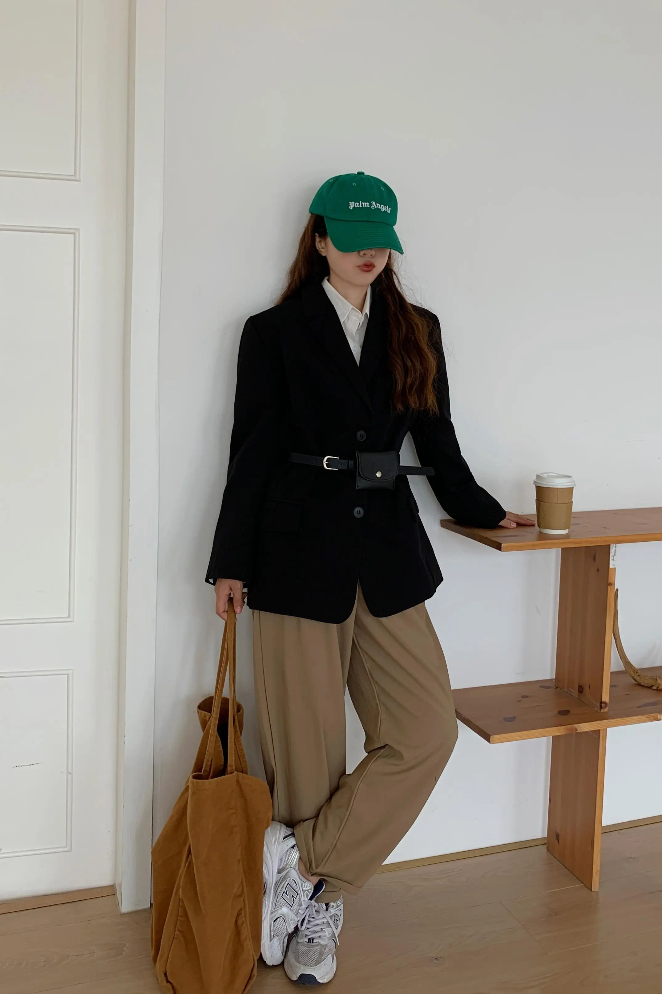 Women Autumn Korean Solid Long Style Jacket And Blazer Female Notched Collar Fashiong Casual Asymmetrical Chic Ladies Blazers
Women Autumn Korean Solid Long Style Jacket And Blazer Female Notched Collar Fashiong Casual Asymmetrical Chic Ladies Blazers