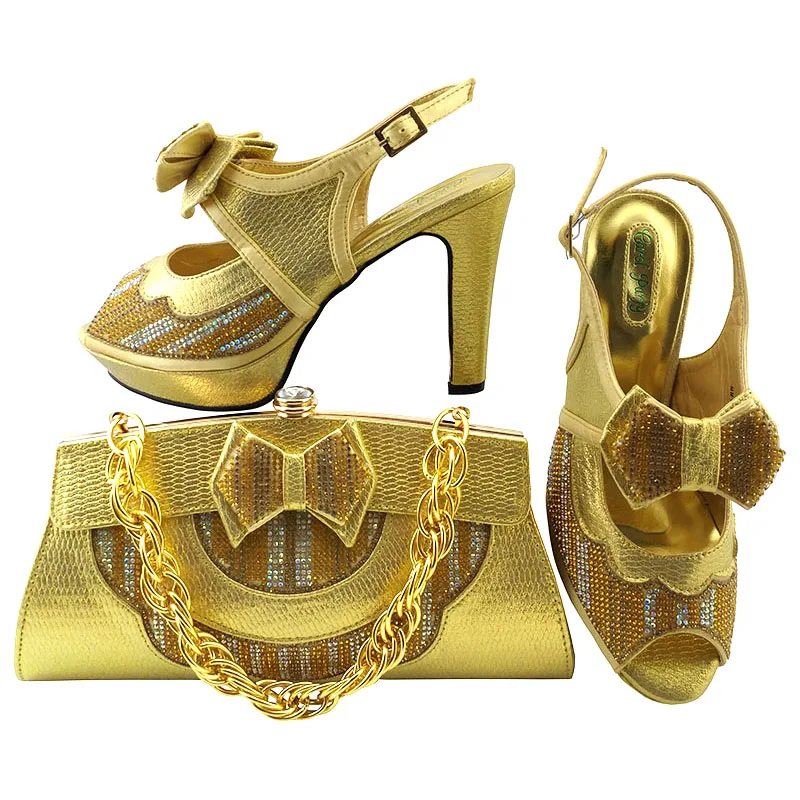 Green Color High Heel Matching Shoes and Bag Set Italian Design Shoes and Bags To Match Shoes with Bag Set
Green Color High Heel Matching Shoes and Bag Set Italian Design Shoes and Bags To Match Shoes with Bag Set