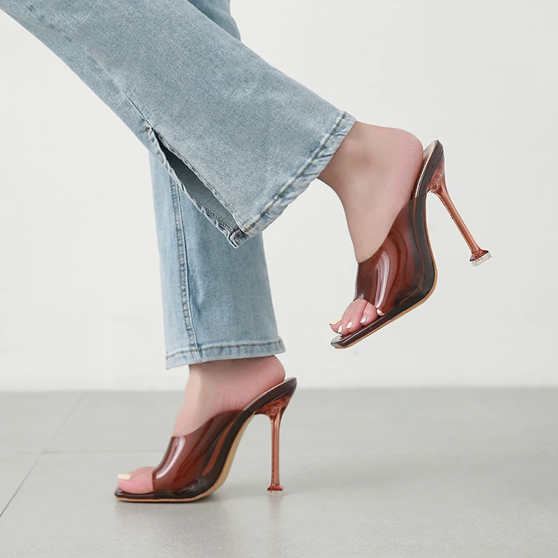 Women's Slippers 2021 Summer Style Sexy Fashion Square Head Transparent Film Crystal Stiletto High Heel Sandals 35 to 42 Size
Women's Slippers 2021 Summer Style Sexy Fashion Square Head Transparent Film Crystal Stiletto High Heel Sandals 35 to 42 Size