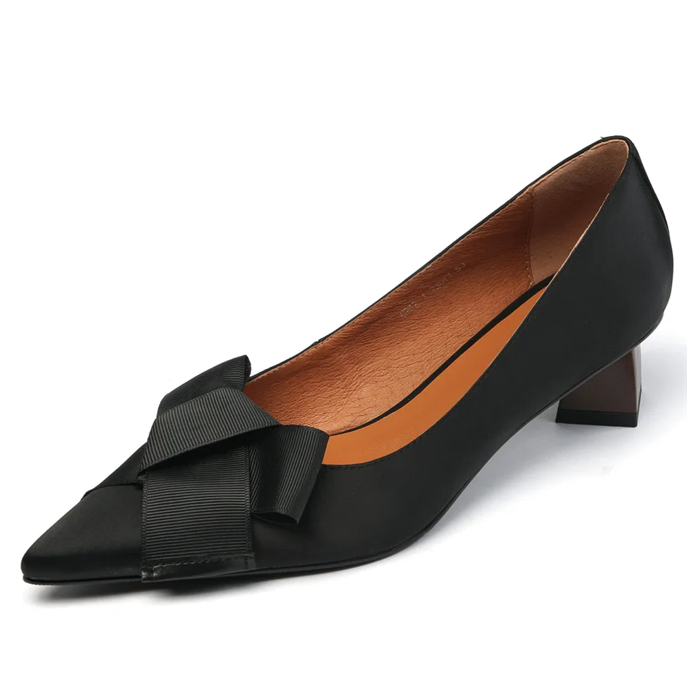 Women's silk fabric bow tie slip-on hitten heel pumps pointed toe elegant ladies black slim dress evening party pumps heels shoe
Women's silk fabric bow tie slip-on hitten heel pumps pointed toe elegant ladies black slim dress evening party pumps heels shoe