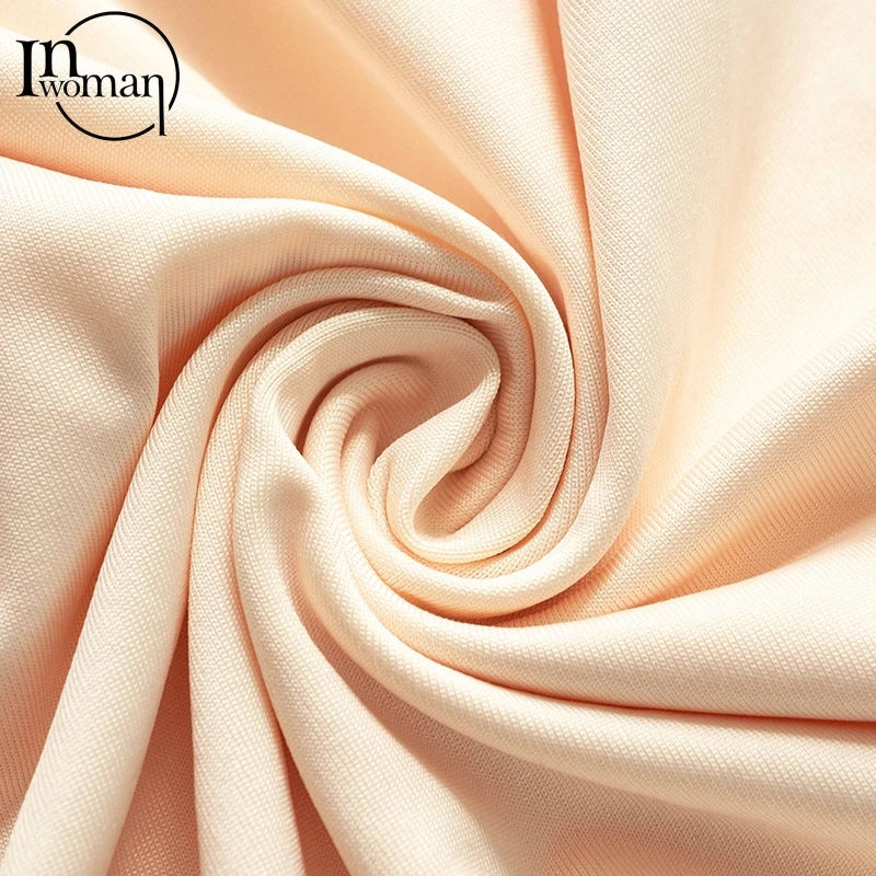 INWOMAN Black Summer Women Hollow Out Wrap Backless Sleeveless Bodycon Mini Side Slit Dress Party Sexy Clubwear Dress Female New 
INWOMAN Black Summer Women Hollow Out Wrap Backless Sleeveless Bodycon Mini Side Slit Dress Party Sexy Clubwear Dress Female New