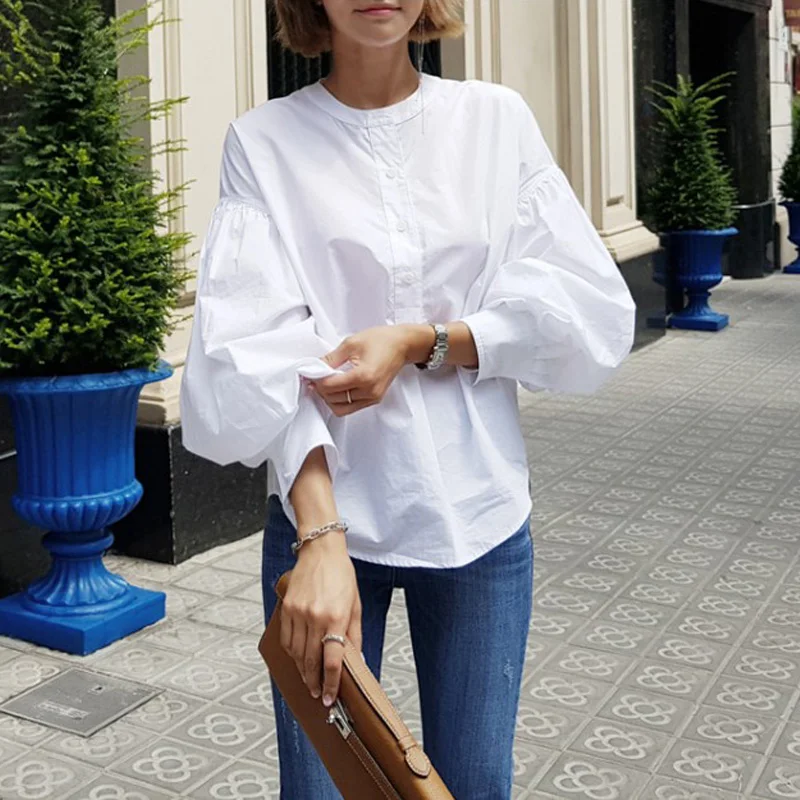 SuperAen 2022 Spring and Summer New Casual Lantern Sleeve White Shirt Solid Loose Oversized White Black Blouse Women Tops
SuperAen 2022 Spring and Summer New Casual Lantern Sleeve White Shirt Solid Loose Oversized White Black Blouse Women Tops