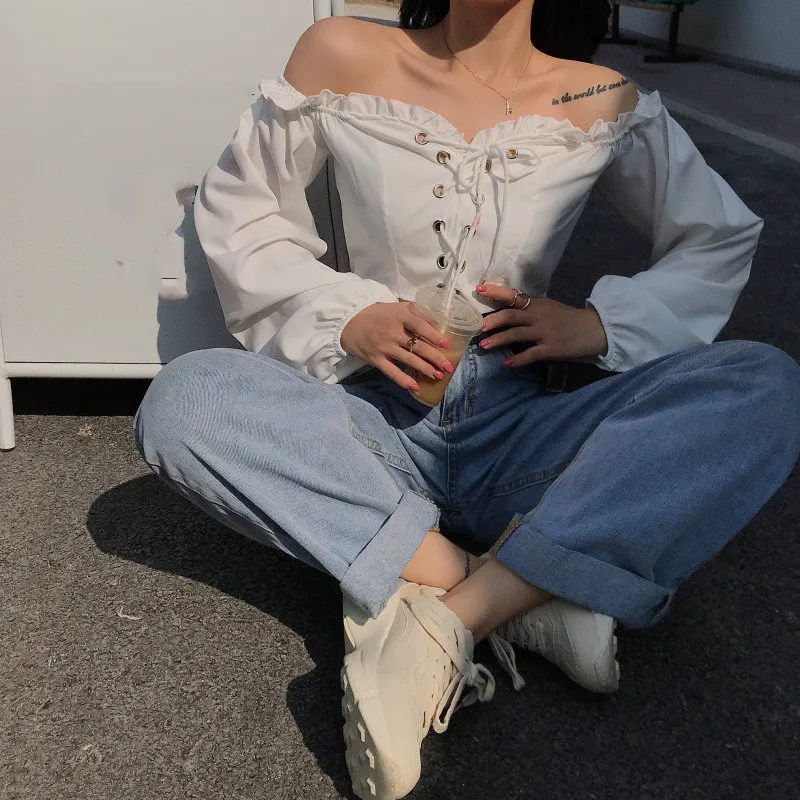 KUSAHIKI Sexy Off Shoulder Strapless Blouses Women Spring Summer 2021 New Shirt Bandage Slim Crop Top Blusas Feminimos 6F678
KUSAHIKI Sexy Off Shoulder Strapless Blouses Women Spring Summer 2021 New Shirt Bandage Slim Crop Top Blusas Feminimos 6F678