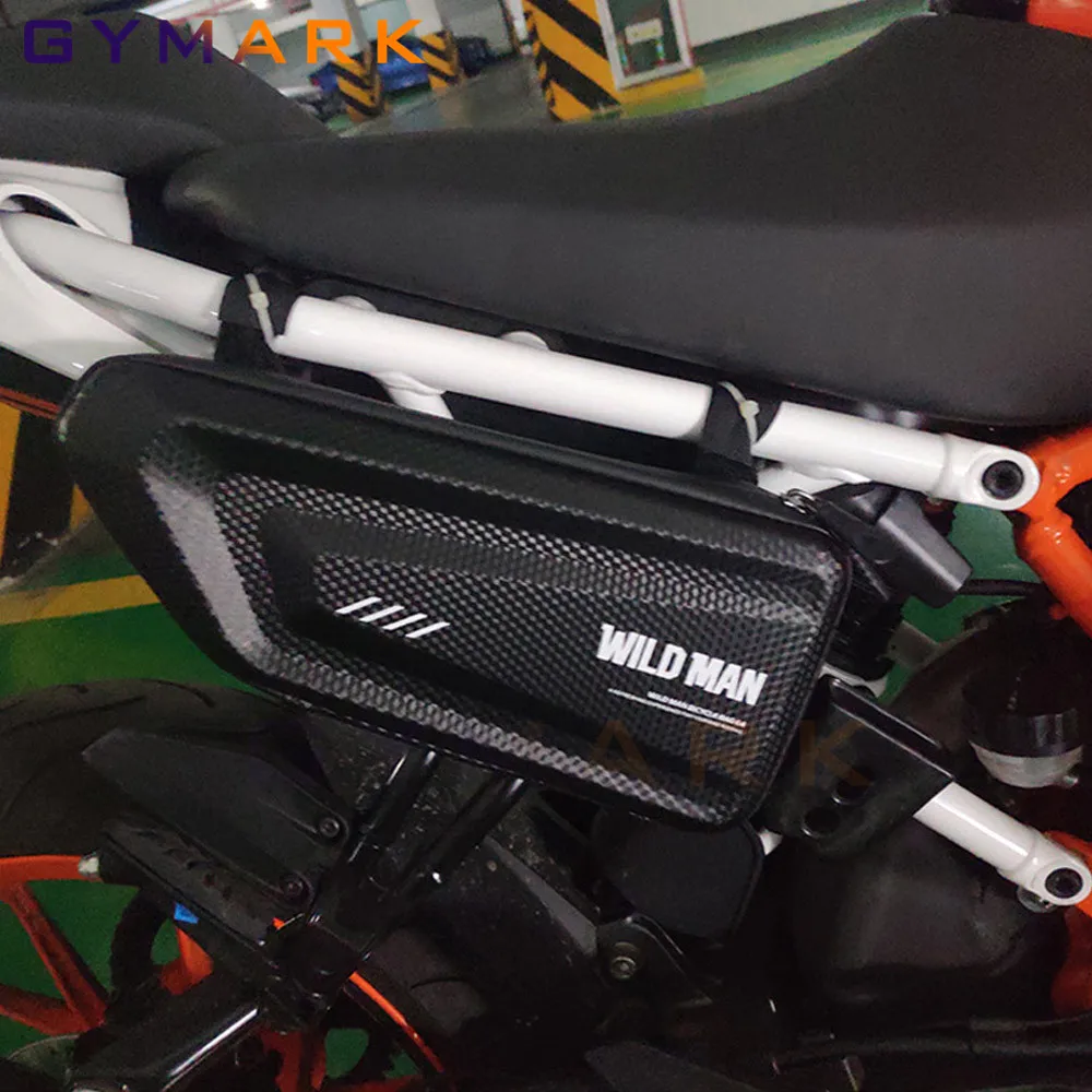 For DUCATI HYPERMOTARD 796 HYPERMOTARD 821 SP Scrambler Motorcycle Side Package Modified Hard Shell Triangle Package Bag Kit
For DUCATI HYPERMOTARD 796 HYPERMOTARD 821 SP Scrambler Motorcycle Side Package Modified Hard Shell Triangle Package Bag Kit